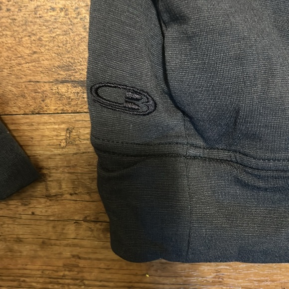 Icebreaker Women’s Momentum Long Sleeve Crewneck in Panther/Fossil Colour - Picture 6 of 7